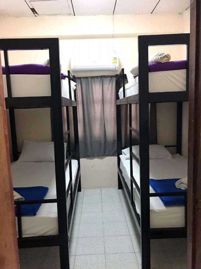 Holiday Phangan - Hostel & Bar 통살라 외부 사진