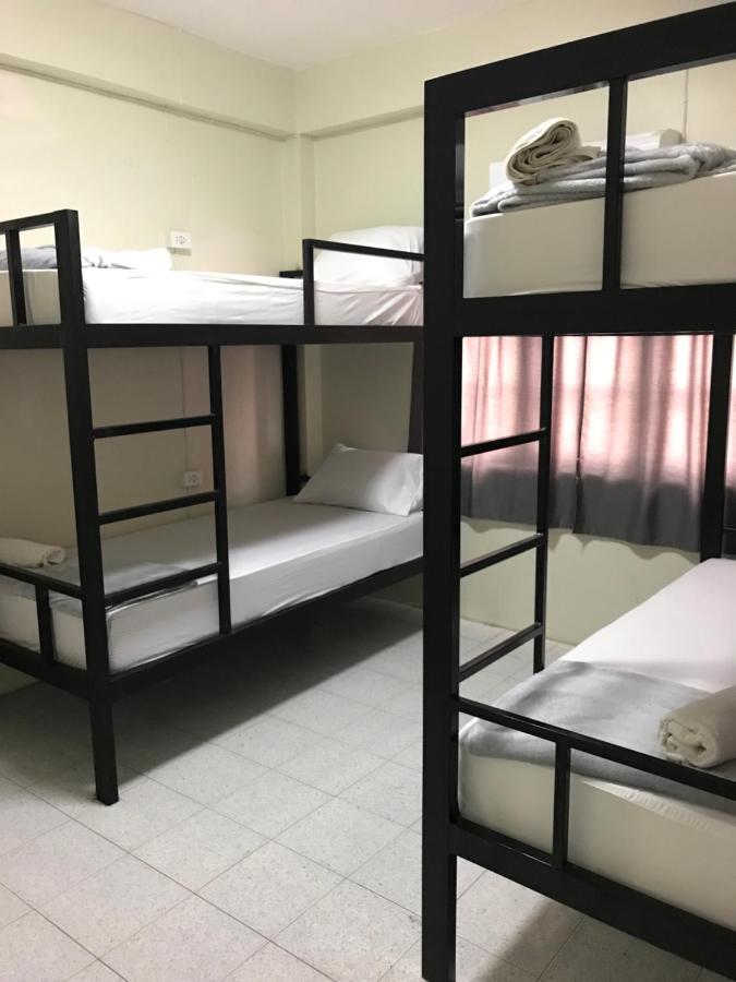 Holiday Phangan - Hostel & Bar 통살라 외부 사진